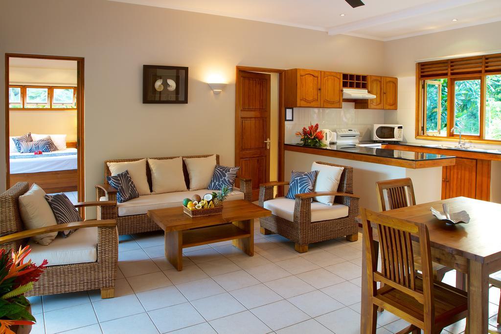 Les Villas D'Or Anse Volbert Village Стая снимка