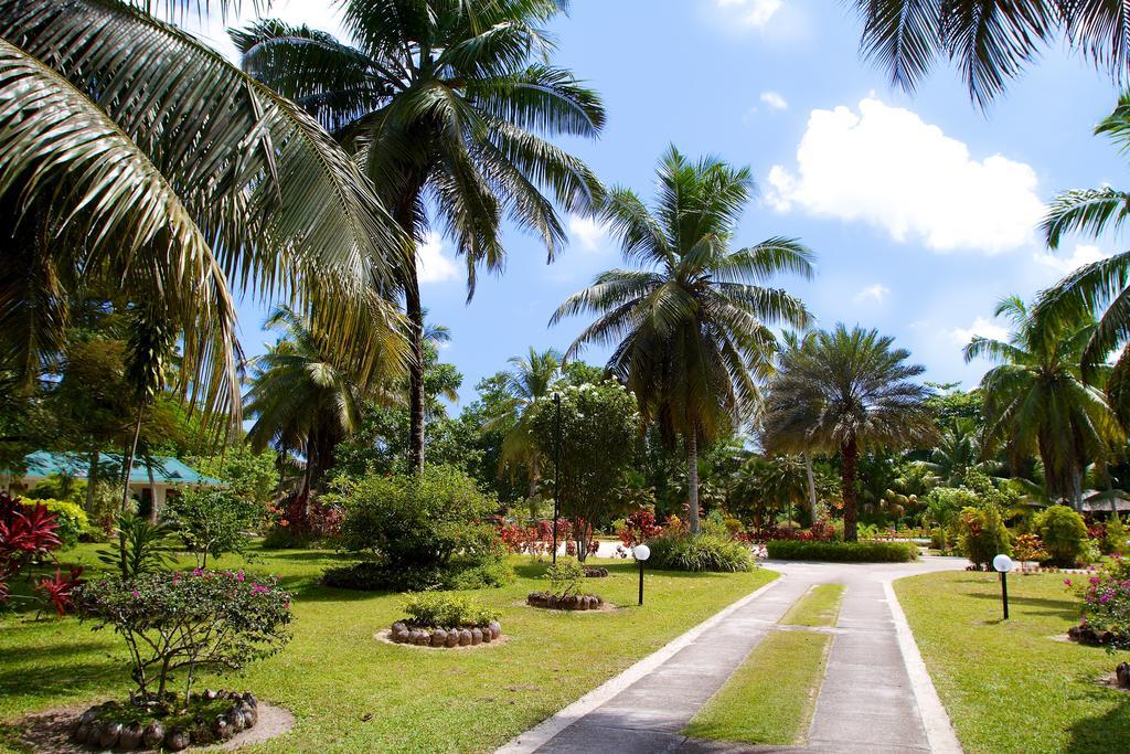 Les Villas D'Or Anse Volbert Village Екстериор снимка