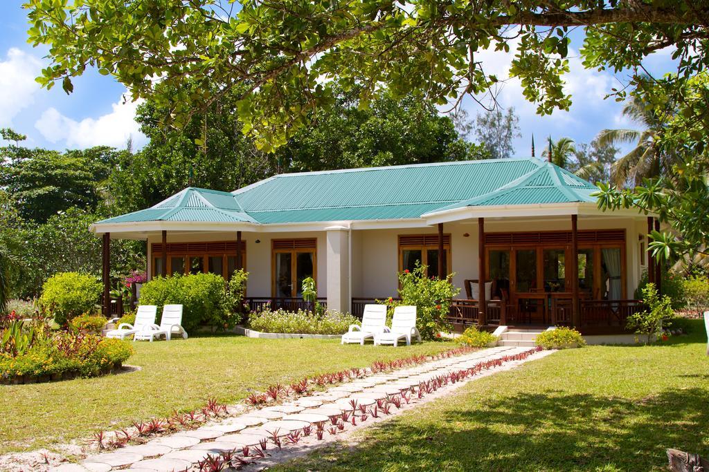 Les Villas D'Or Anse Volbert Village Екстериор снимка