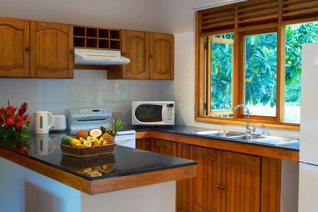 Les Villas D'Or Anse Volbert Village Екстериор снимка